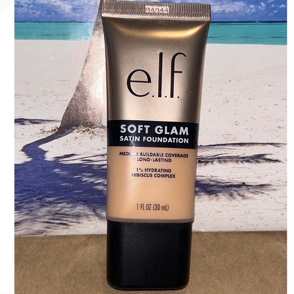 ELF Soft Glam Satin Foundation 23 Light Cool Medium Buildable Coverage 1oz‎ NEW